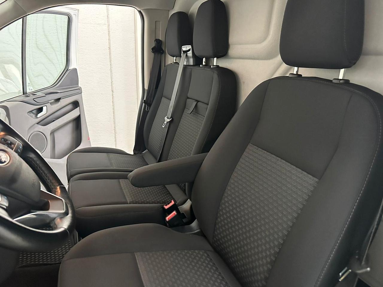 Ford Transit Custom 320 2.0 EcoBlue 130 cv PC Furgone Trend