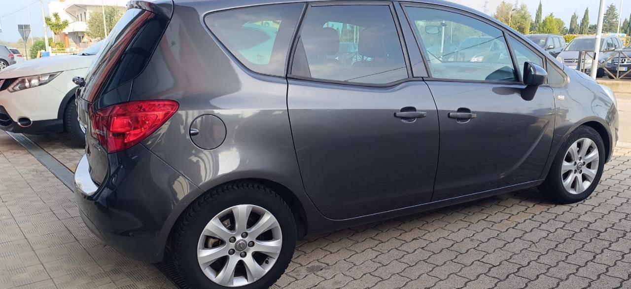 Opel Meriva 1.3 CDTI 95CV ecoFLEX Cosmo