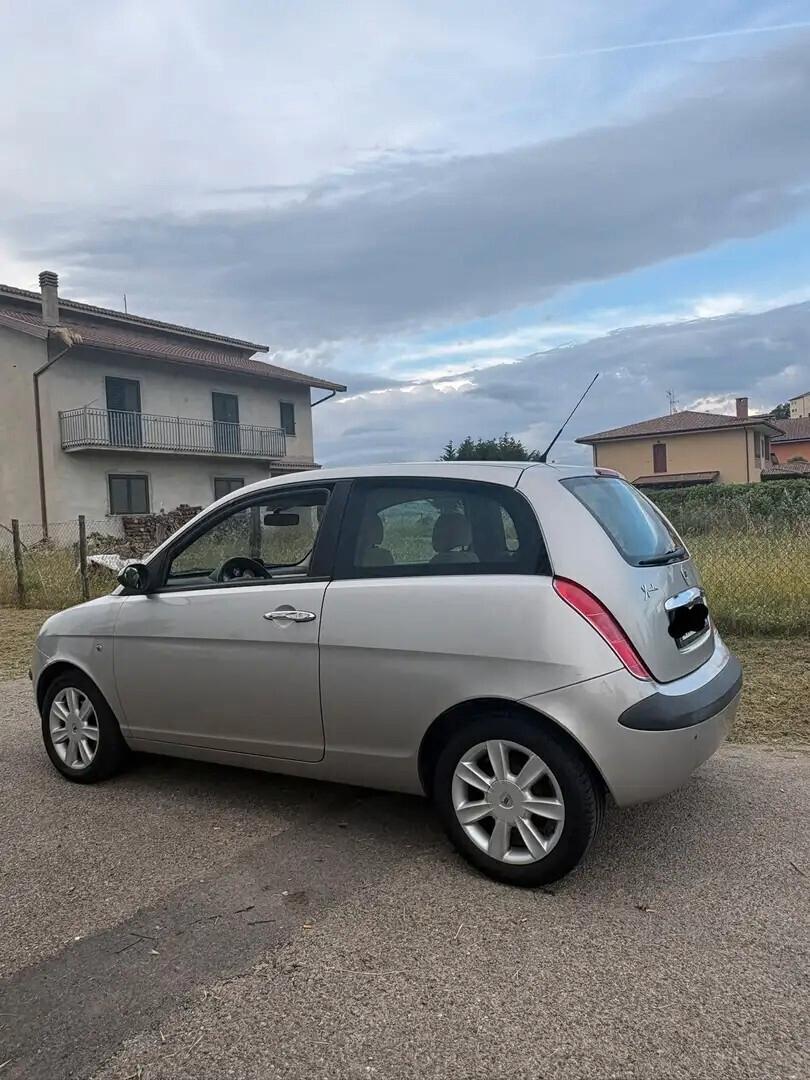 Lancia Ypsilon 1.2
