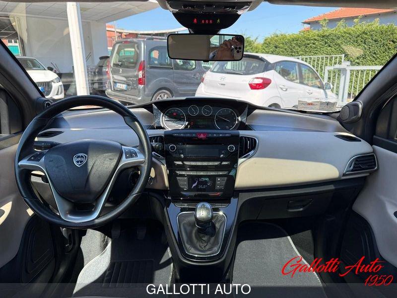 Lancia Ypsilon 0.9 Twinair 85 cv Stop & Start Platinum