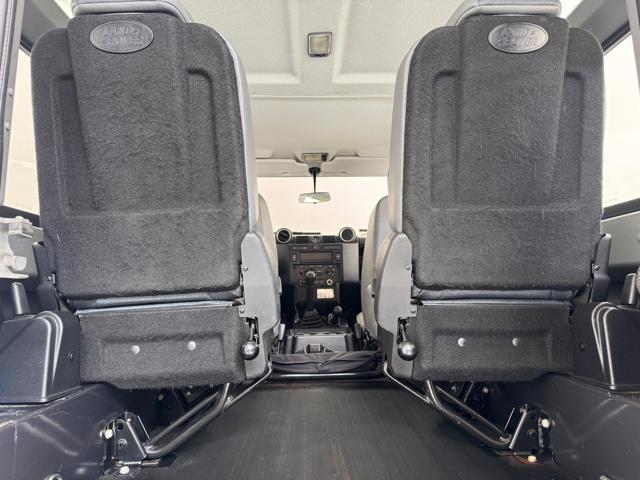 LAND ROVER Defender 2.4