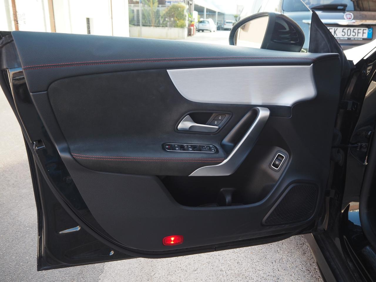 Mercedes-benz CLA 200 d Automatic Premium Shooting Brake