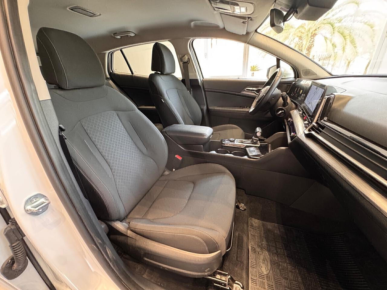 Kia Sportage 1.6 CRDi DCT Business “16.000KM”