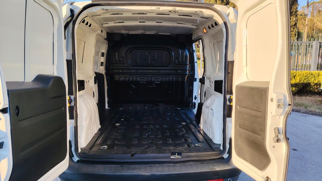 Fiat Doblo' Maxi 3 Posti