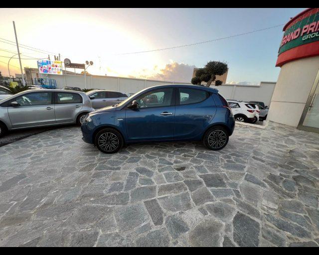 LANCIA Ypsilon 1.0 FireFly 5 porte S&S Hybrid Gold