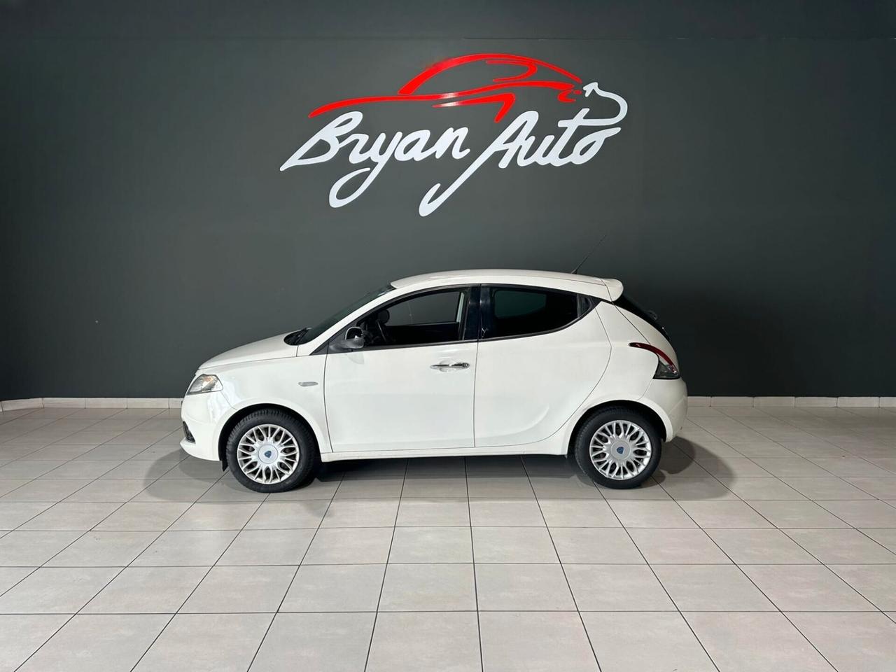 Lancia Ypsilon 1.2 69 CV 5 porte Gold (PER NEOPATENTATI)