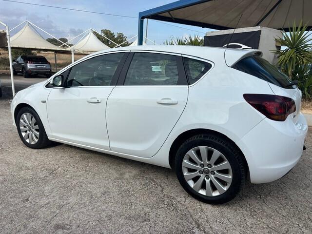 Opel Astra 1.7 CDTI 125CV 5 porte Cosmo