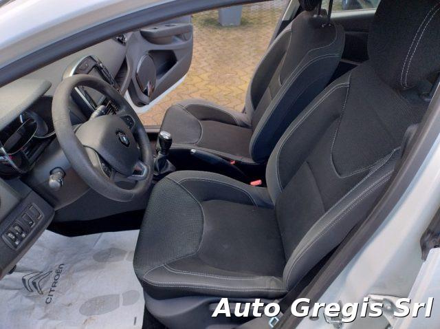 RENAULT Clio 1.2 75CV 5 porte Intens - Garanzia fino 24 mesi