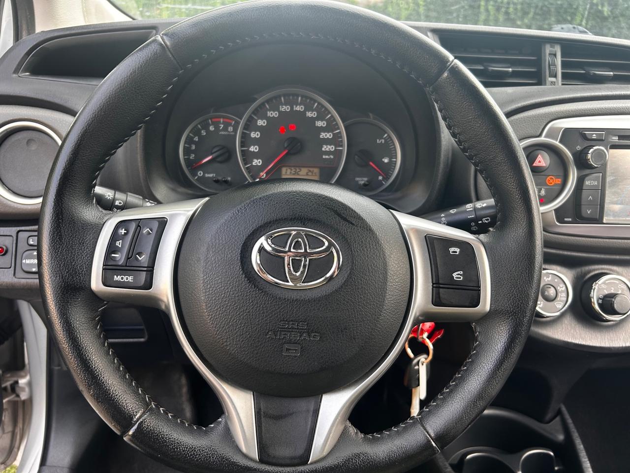 Toyota Yaris 1.0 5 porte Lounge