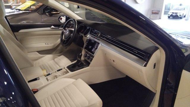 VOLKSWAGEN Passat Variant 2.0 TDI Business PELLE TETTO
