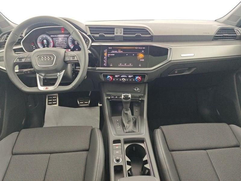 Audi Q3 SPB 40 TDI quattro S tronic Identity Black