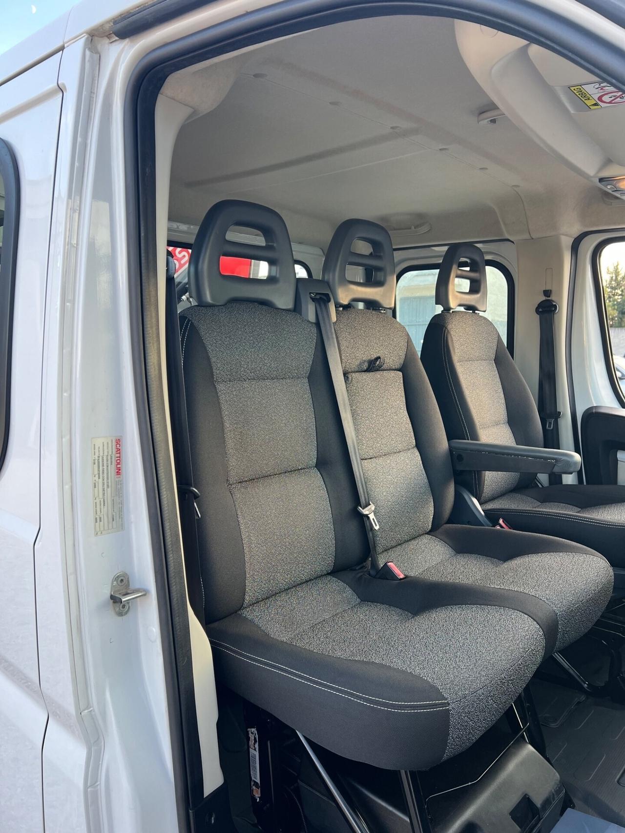 Fiat Ducato con Gru doppia cabina 7 posti