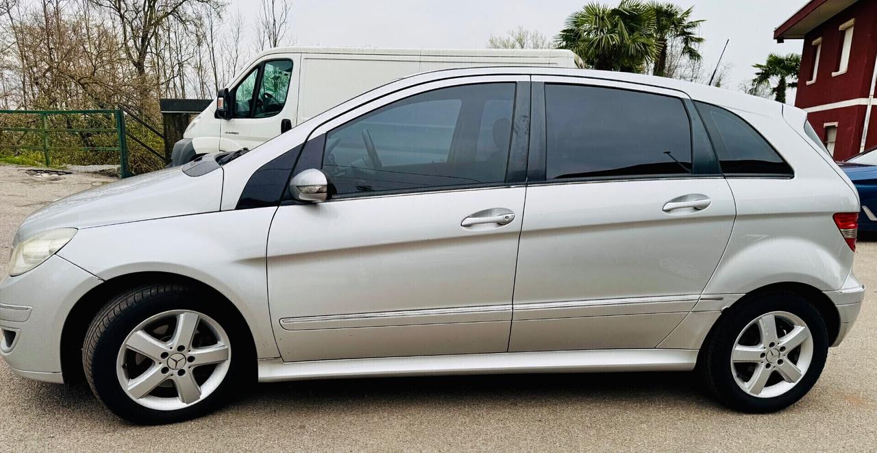 Mercedes-benz B 200 CDI Sport AUTOMATICO ok Neopatentati