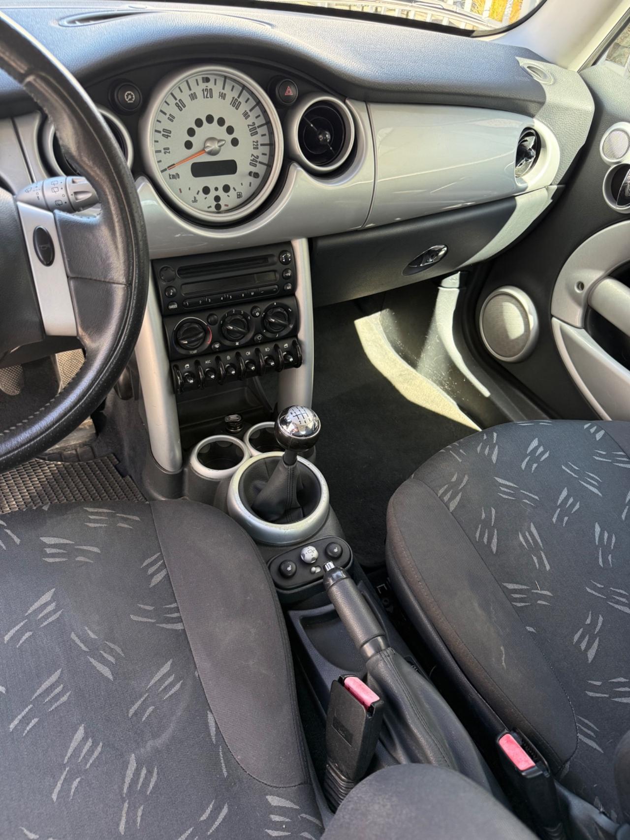 Mini 1.4 tdi One D de luxe