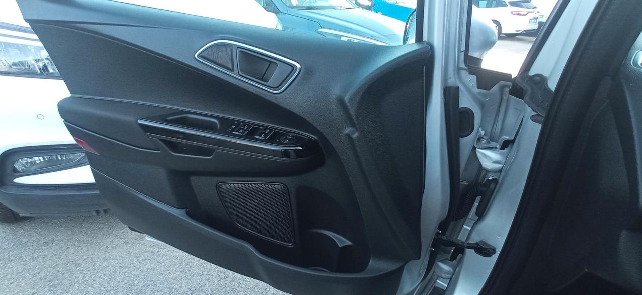 Ford B-Max TDCi Titanium SENZA BS PAGA