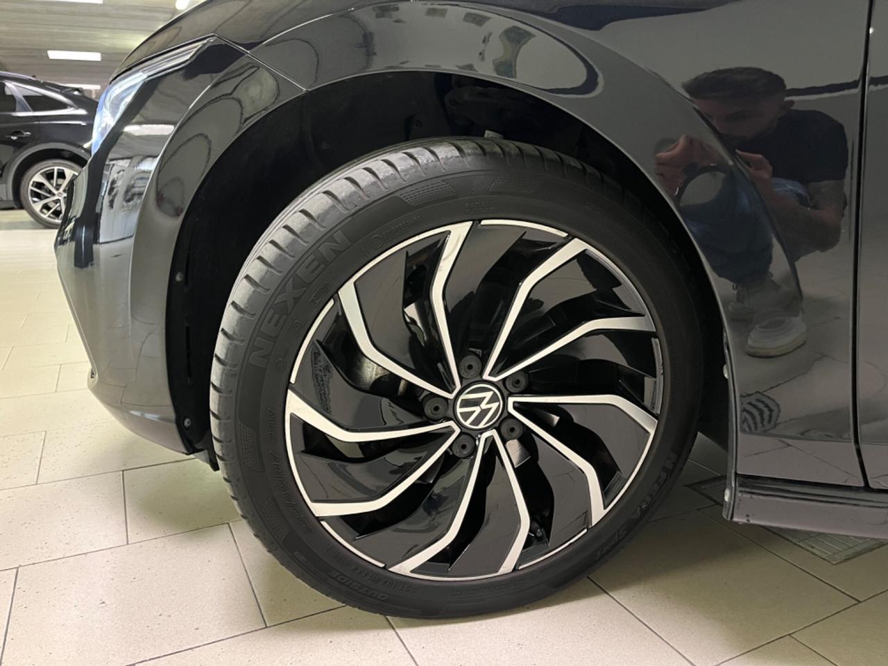 Volkswagen Golf 1.0 eTSI EVO DSG Life