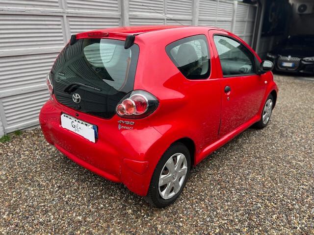 Toyota Aygo 1.0 12V VVT-i 3 porte Now Connect