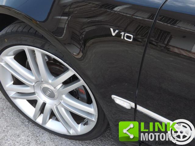 AUDI S8 5.2 V10 quattro tiptronic