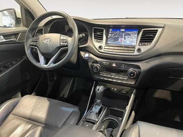 Hyundai TUCSON 2.0D 136CV 4WD Autom. XPossible - NEOPATENTATI