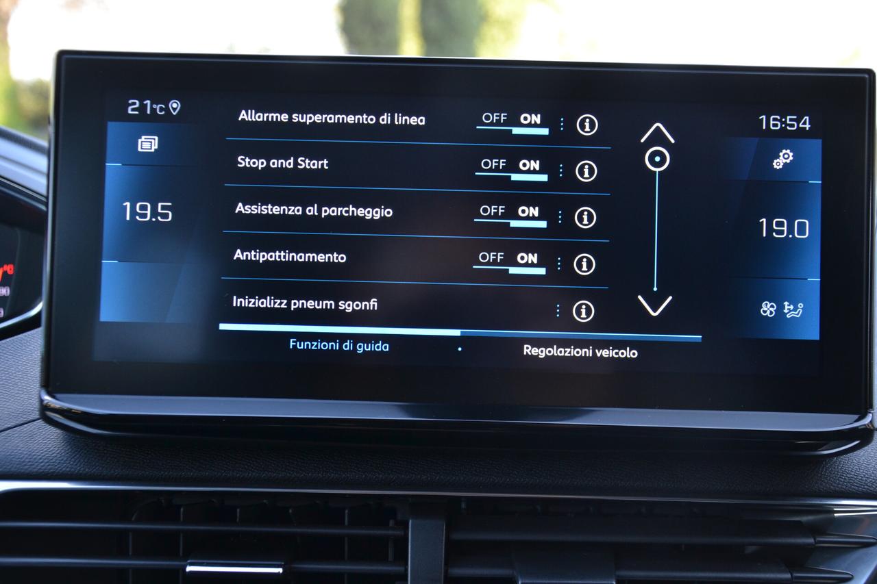 Peugeot 5008 1.5 HDi 130CV EAT8 7 POSTI **KM20000*PREZZO VERO*