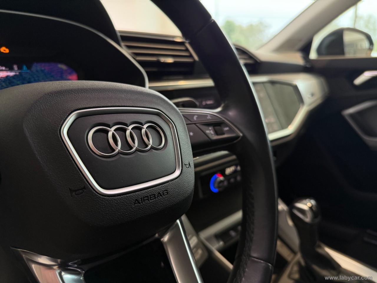 AUDI Q3 35 TDI S tronic Business Advanced