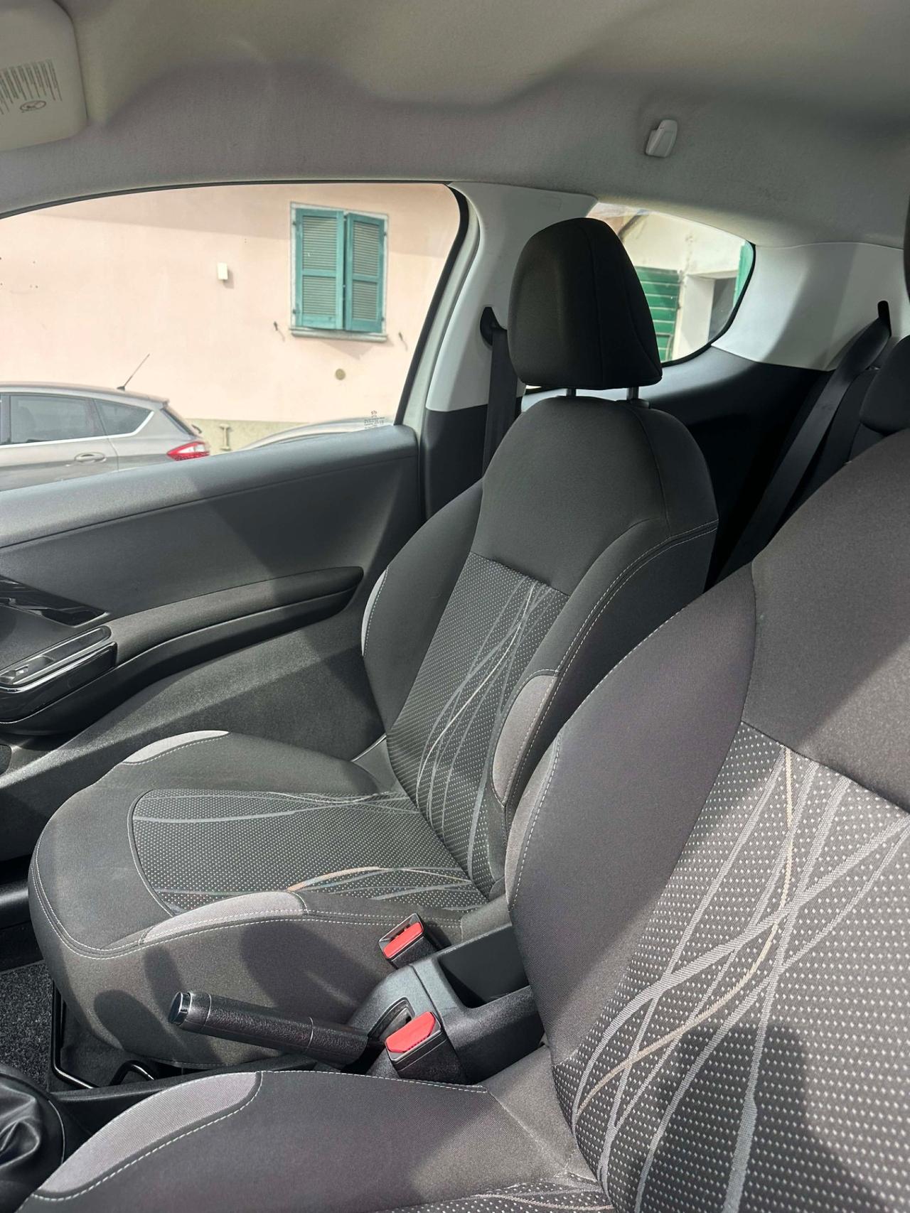 Peugeot 208 5p. ACTIVE KMCERT GARANZ
