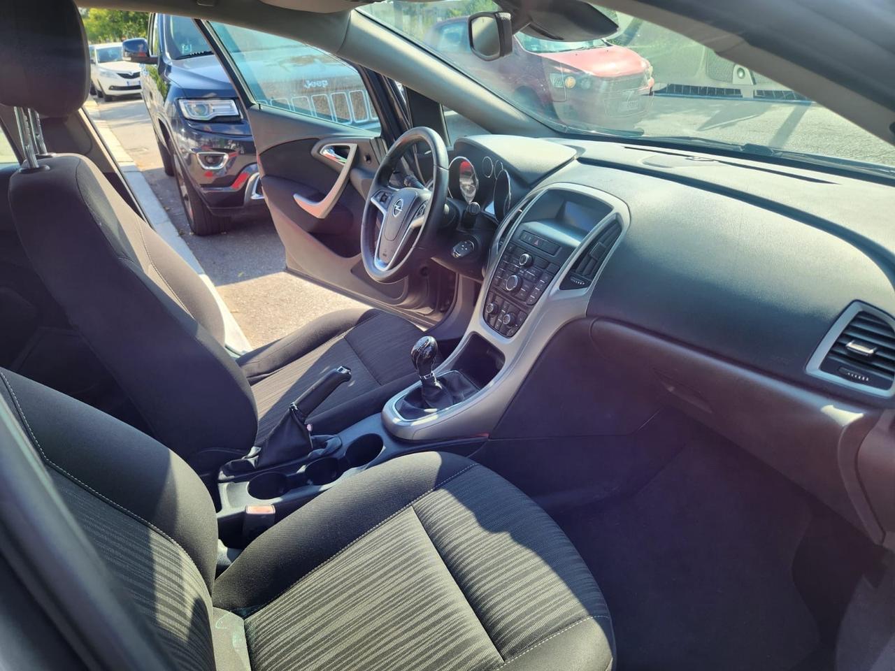 Opel Astra 1.7 CDTI 110CV 5 porte Cosmo