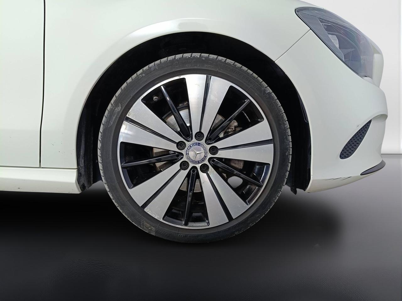 Mercedes-Benz Classe CLA (C/X117) - MERCEDES CLA 200 d S.W. Automatic Sport