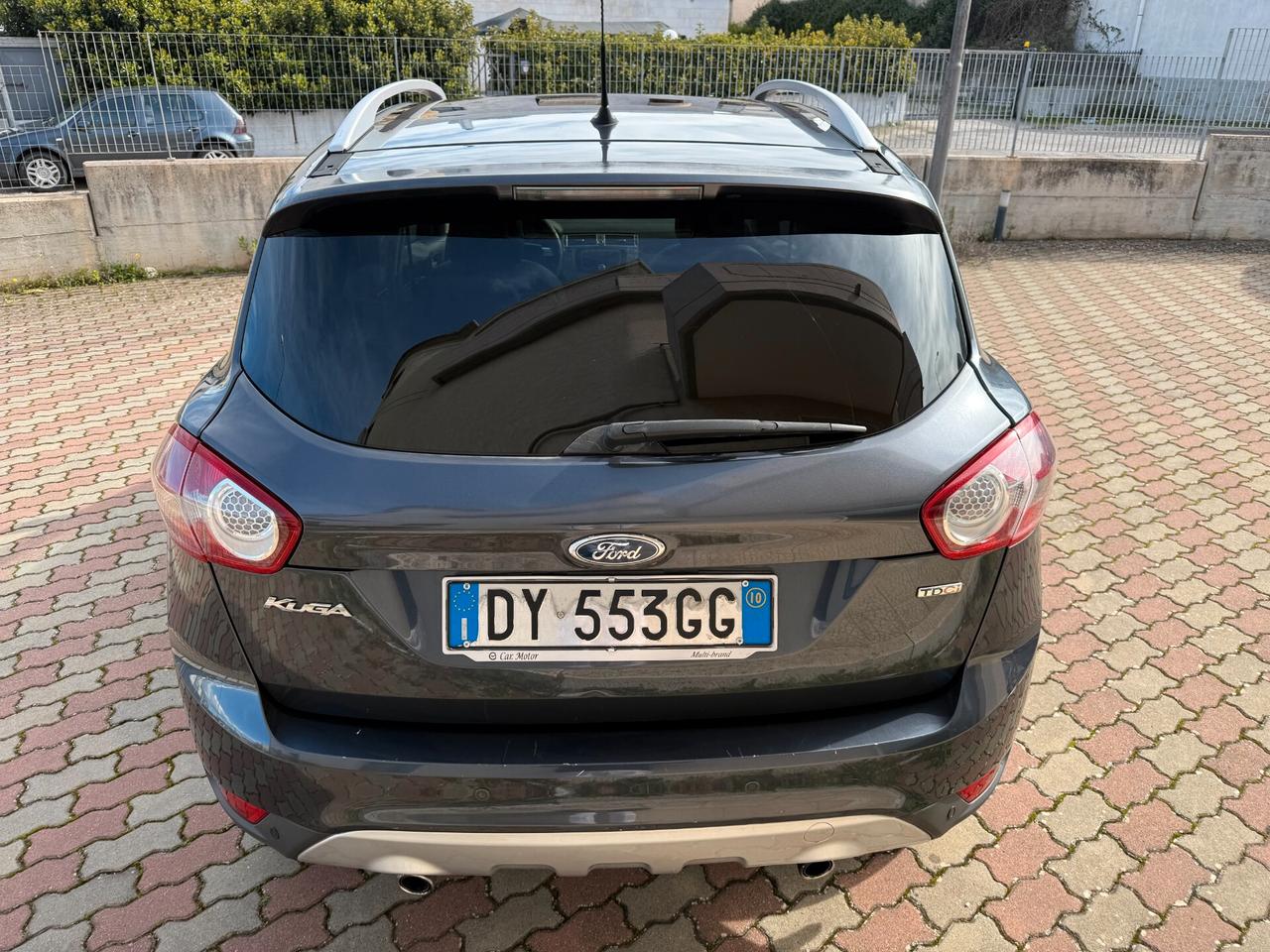 Ford Kuga 2.0 TDCi 136 CV 4WD Titanium DPF Tetto