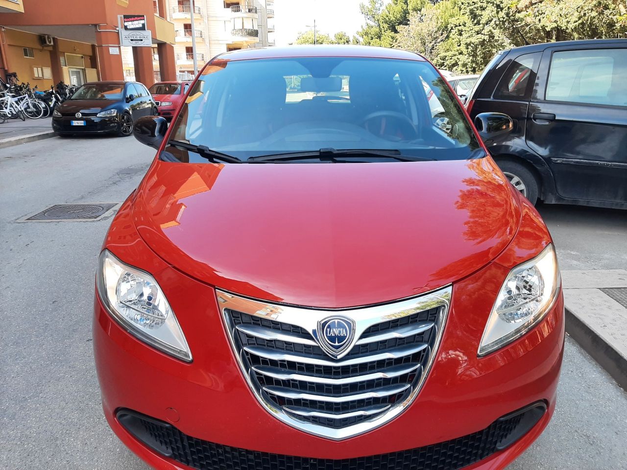 Lancia Ypsilon 1.3 MJT 16V 95 CV 5 porte S&amp;S Silver