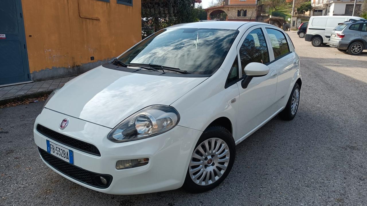 Fiat Punto 1.3 DIESEL anno dicembre 2015 ECCELLENTI CONDIZIONI