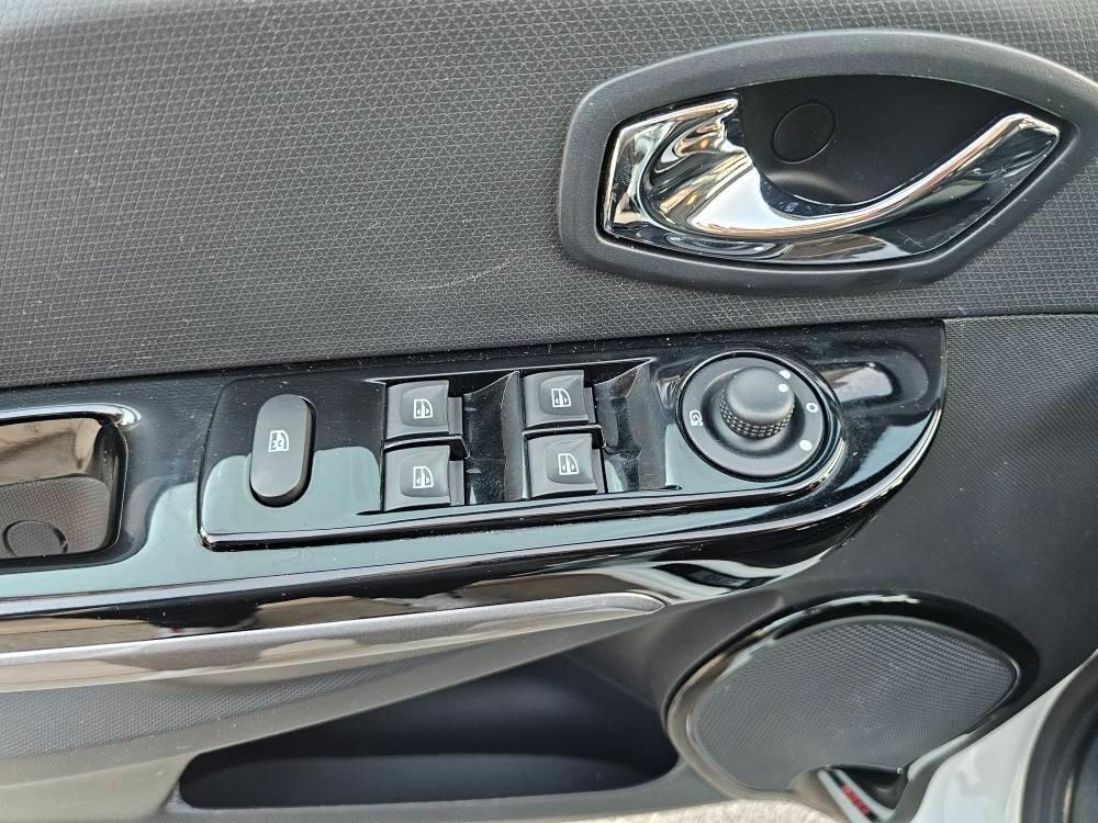 Renault Clio Sporter 1.5 dCi 8V 90CV Costume National