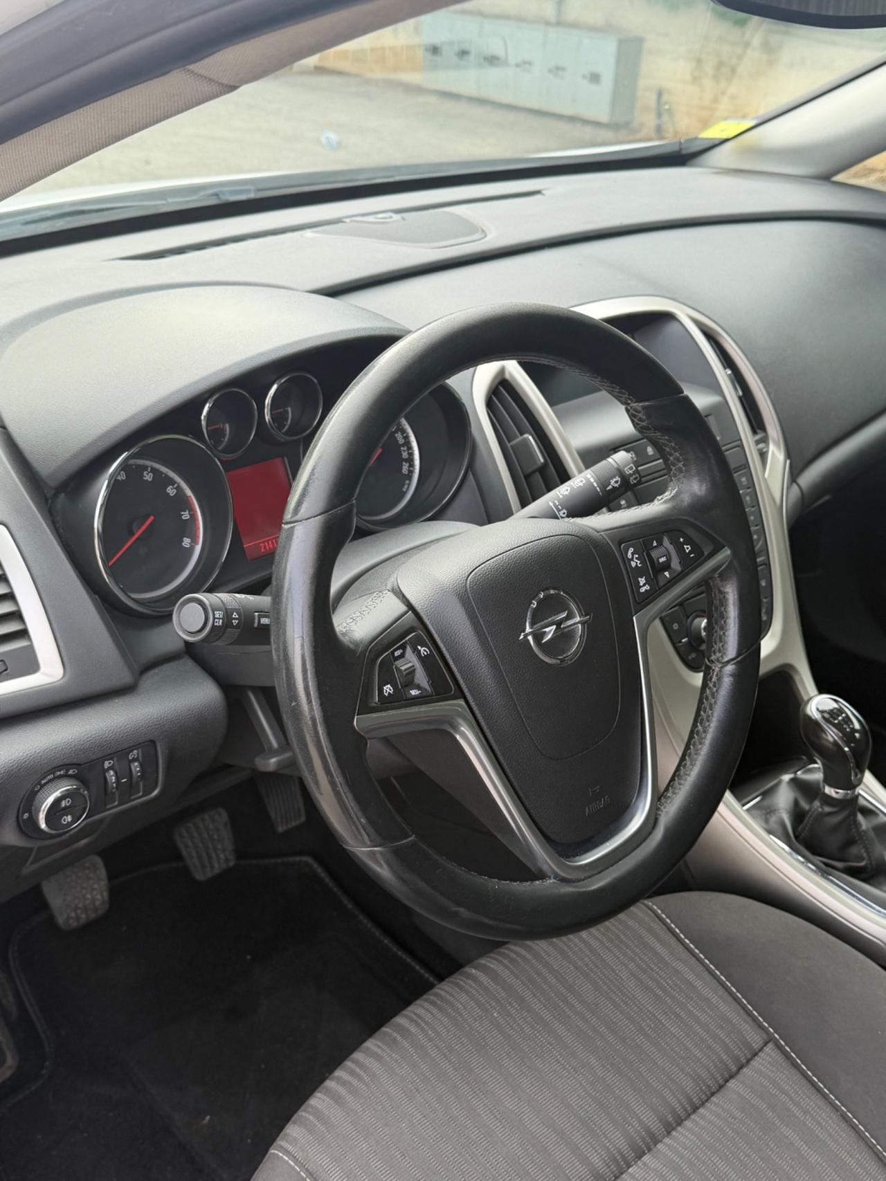 Opel Astra 1.4 100CV Sports Tourer Cosmo