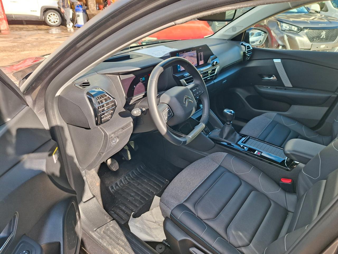 Citroen C4 PureTech 130 S&S EAT8 Shine