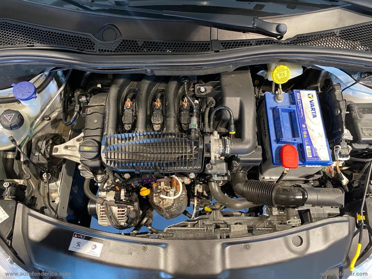 PEUGEOT 208 PureTech 82 5p. Allure