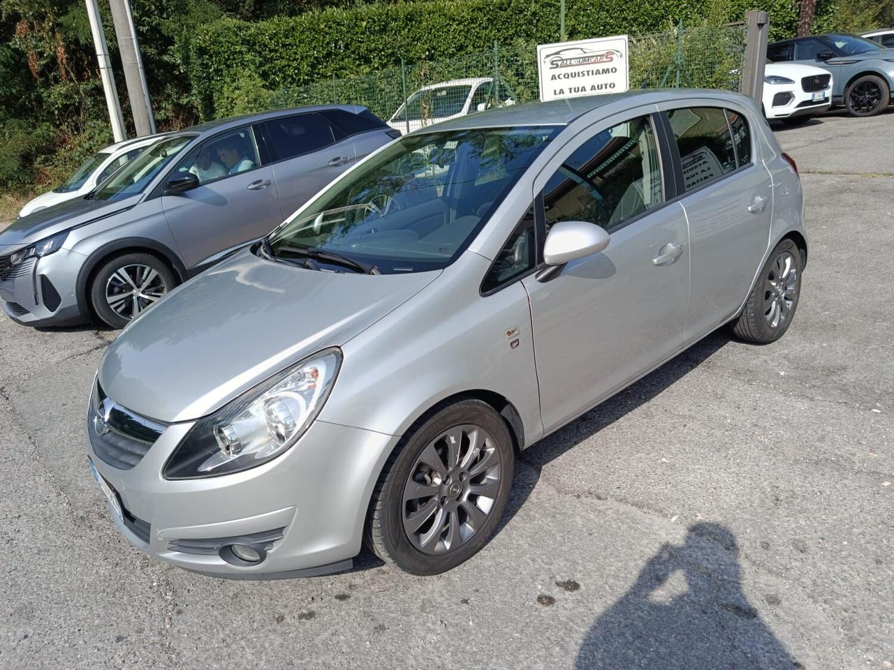Opel Corsa 1.2 5 porte Club