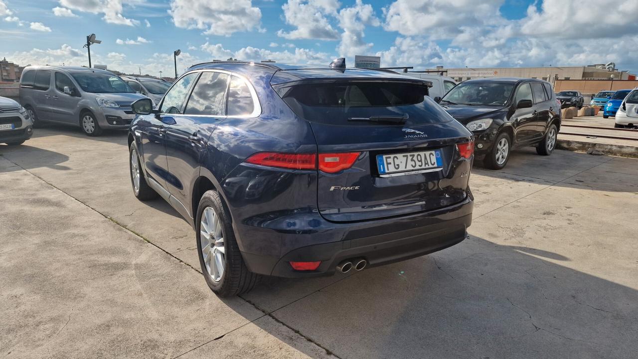 Jaguar F-Pace 2.0 D 180 CV AWD Prestige