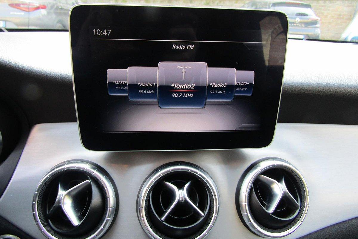 MERCEDES CLA 220 d Automatic 4Matic Shooting Brake Premium