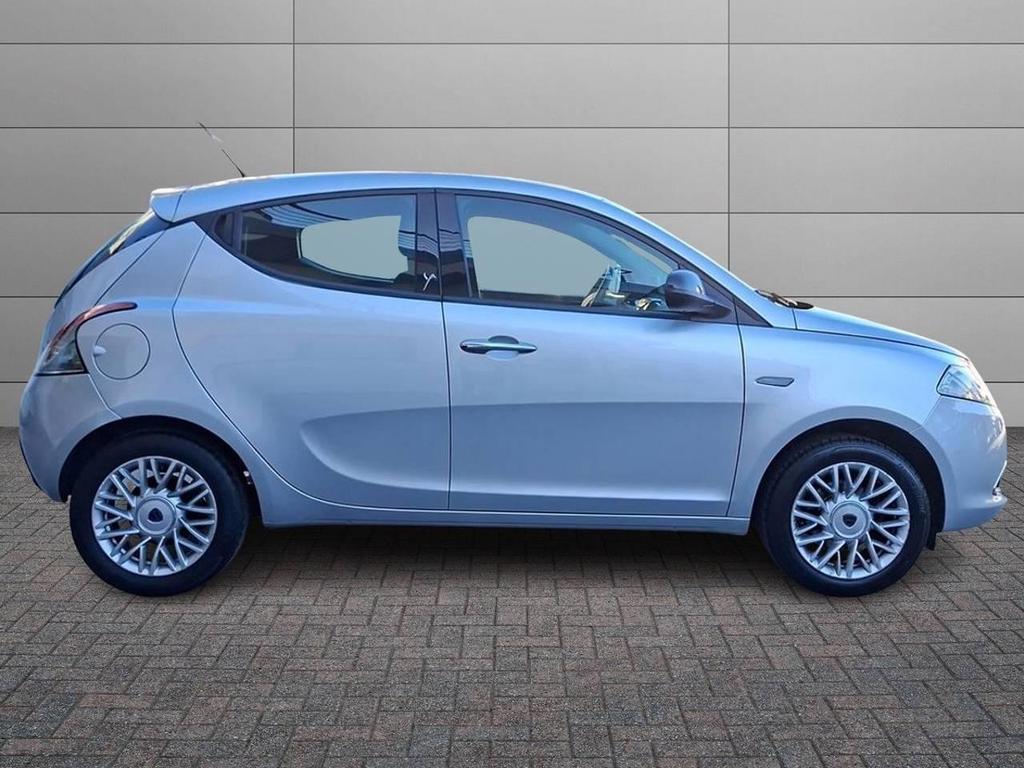 Lancia Ypsilon 5 Porte 1.2 Silver