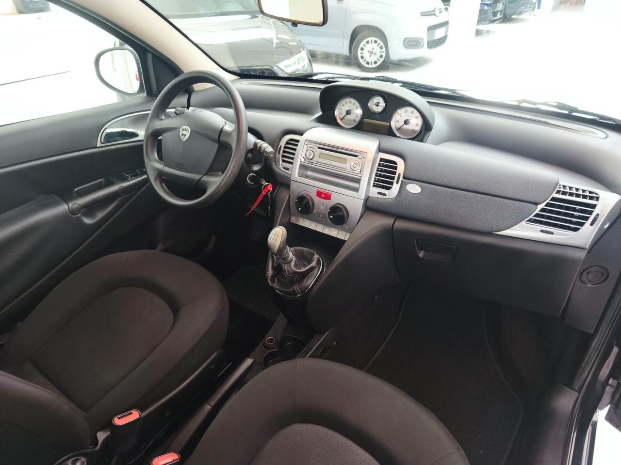 Lancia Ypsilon 1.2 69 CV Diva