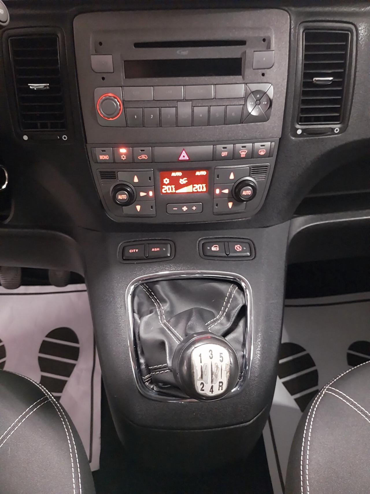 Lancia MUSA 1.3 Mjt 95 CV Avenue - ok neopatentati