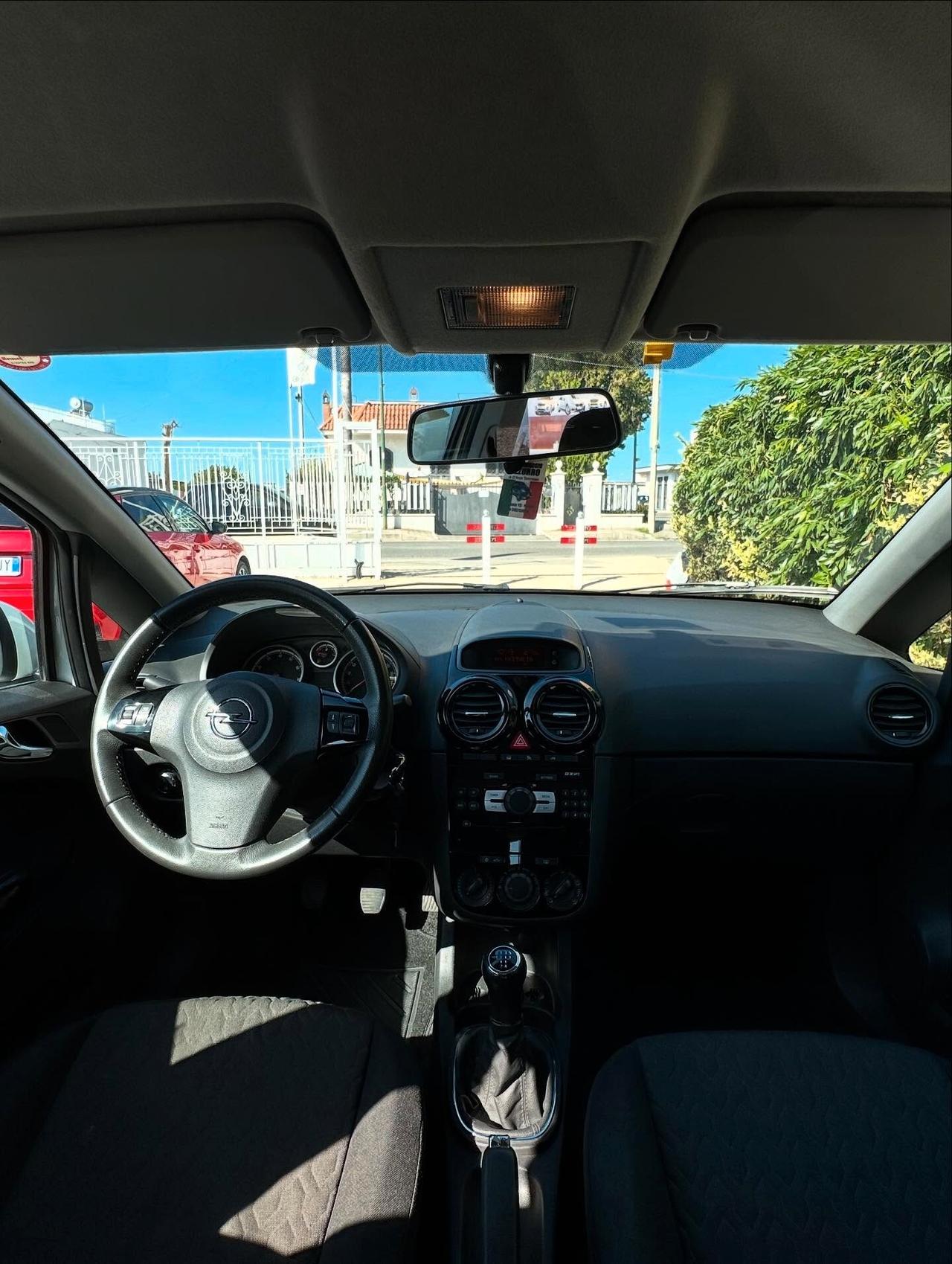 Opel Corsa 1.2 85CV 5 porte GPL-TECH Edition