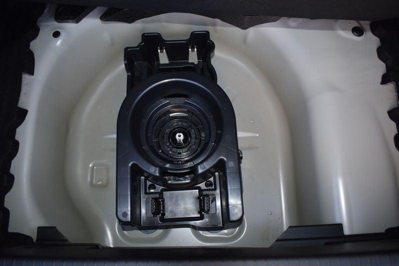 Peugeot 208 208 Hybrid 100 e-DCS6 Style