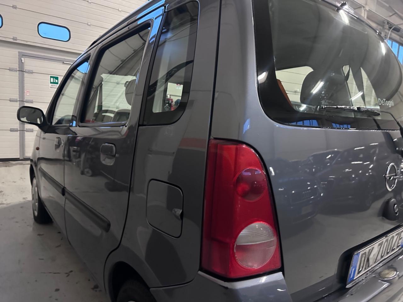 Opel Agila 1.0 12V Club