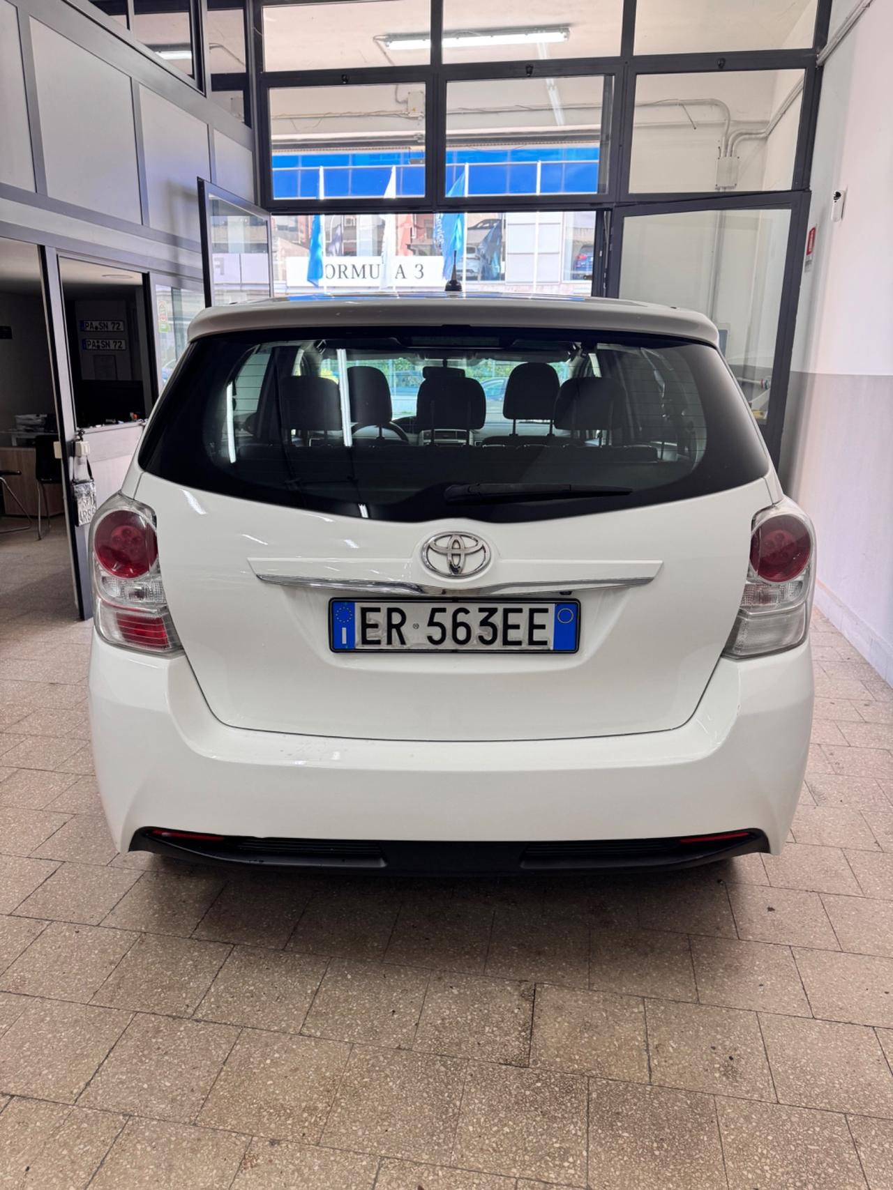 Toyota Verso 2.0 D 124 Cv Active 7 Posti - 11/2013