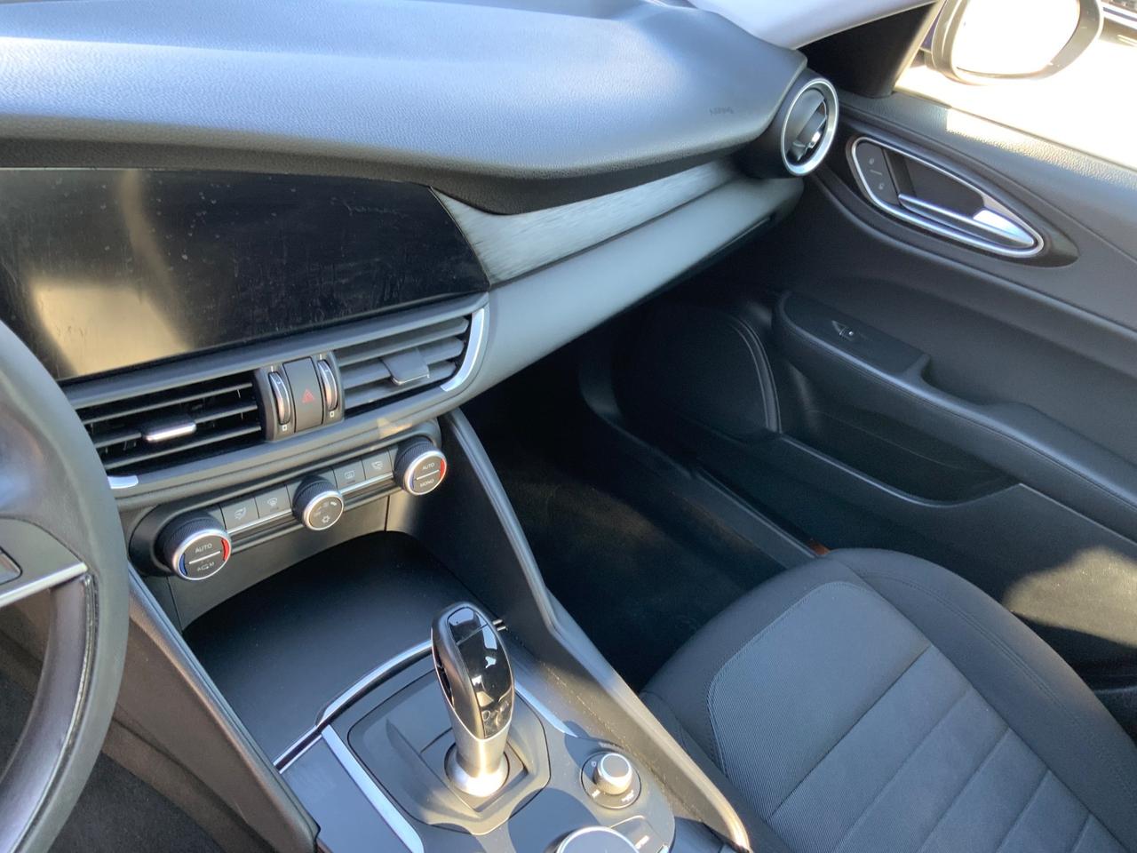 Alfa Romeo Giulia 2.2 Turbodiesel 150 CV AT8 Business