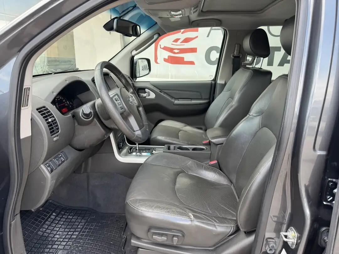 Nissan Navara 3.0 dCi 4 porte Double Cab LE V6