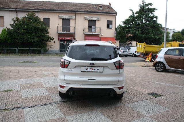 FORD Kuga 2.0 TDCI 180 CV S&S 4WD Powershift ST-Line