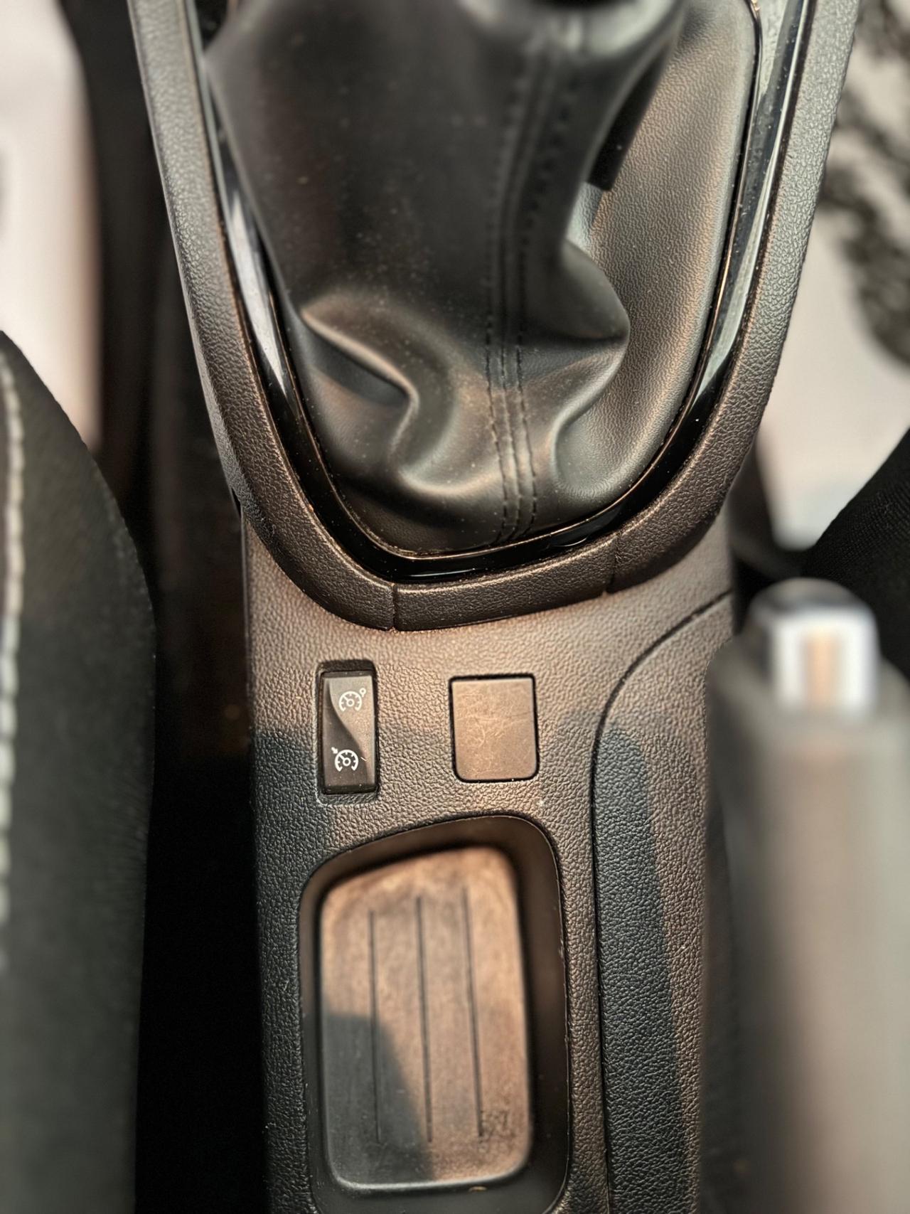 Renault Clio TCe 5 porte Energy Intens