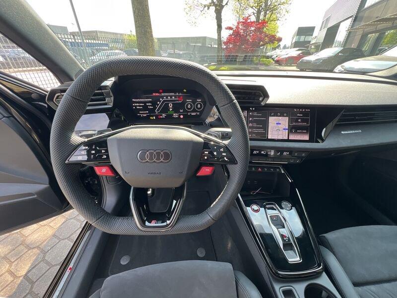 Audi A3 RS 3 SPB TFSI quattro S tronic